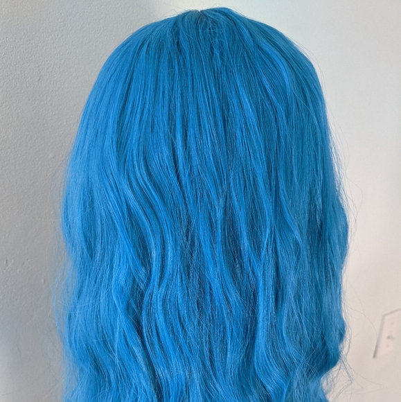 Roland Blue 28 Inch Synthetic Wig - Picture 3 of 11